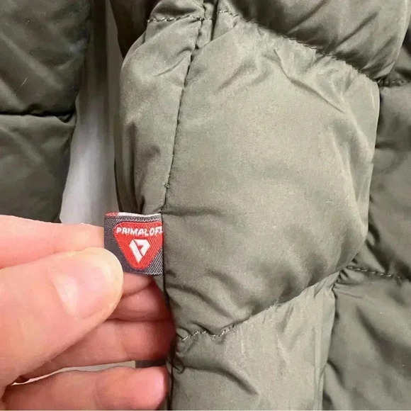 BERNARDO Women's Packable Zip Puffer Jacket with Pillow Collar Down Alternative - Picture 7 of 12